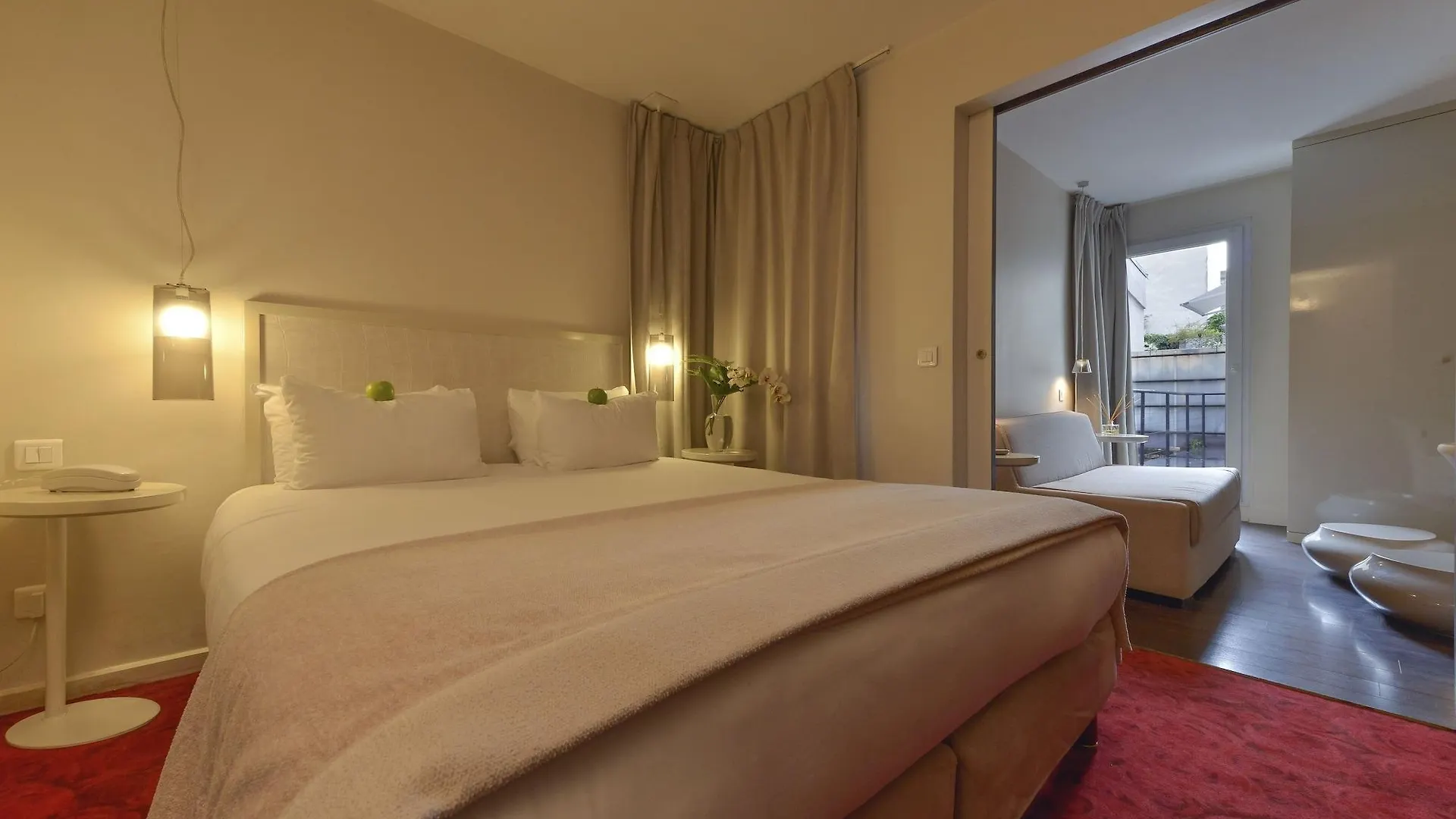 Hotel Le Quartier Bercy-square 3*
