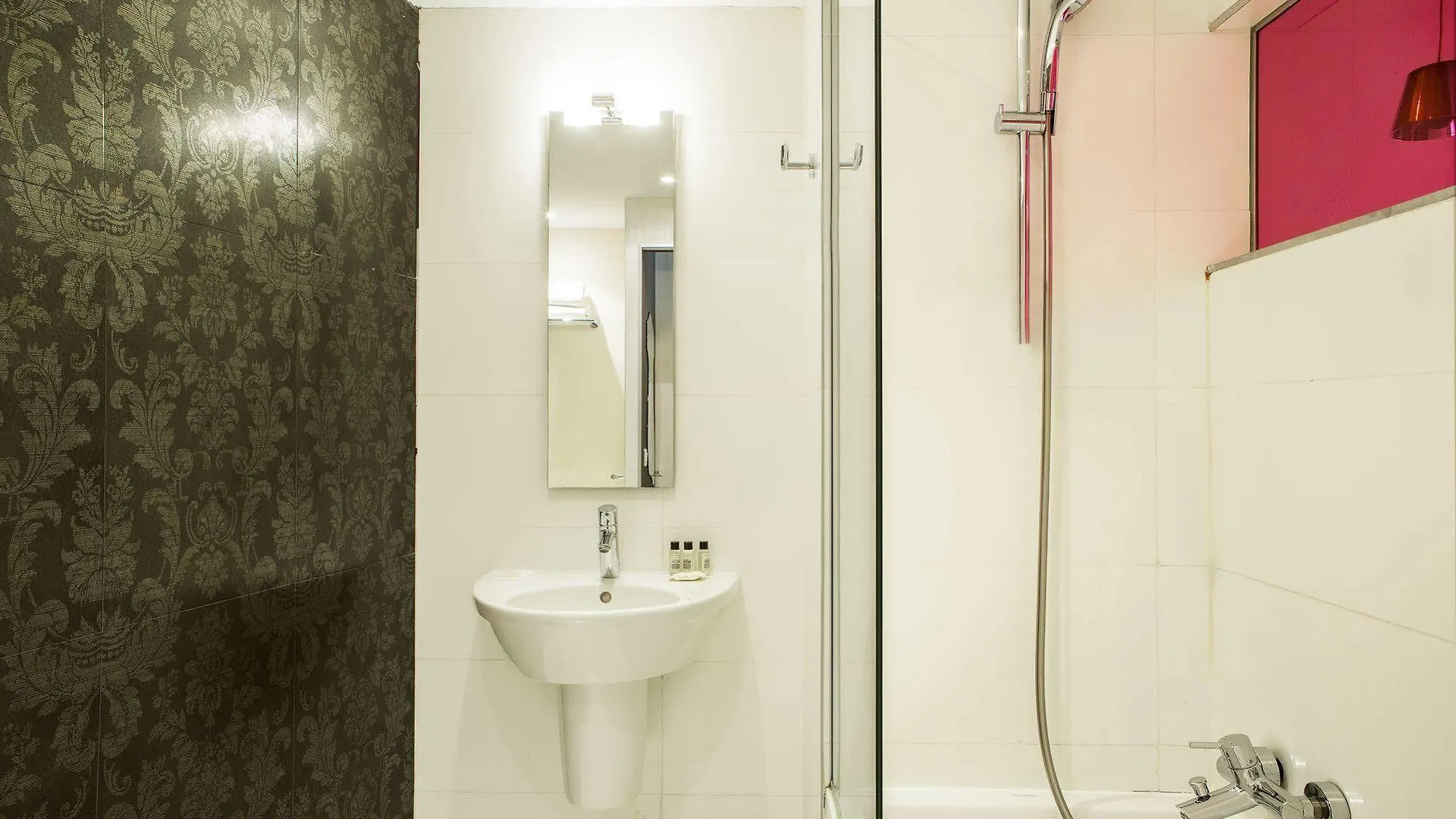 Le Quartier Bercy-square 3* Paris