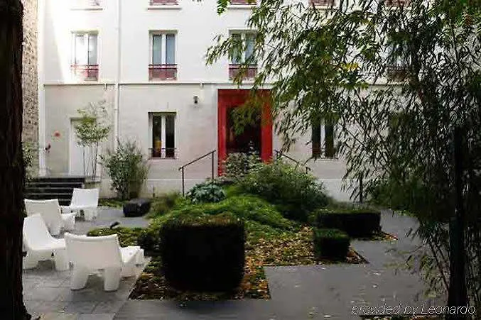 Le Quartier Bercy-square 3* Париж